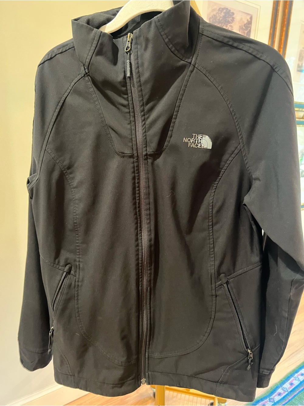 The North Face Women's Black Zip-Up Softshell Utility Jacket